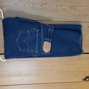 Levi's